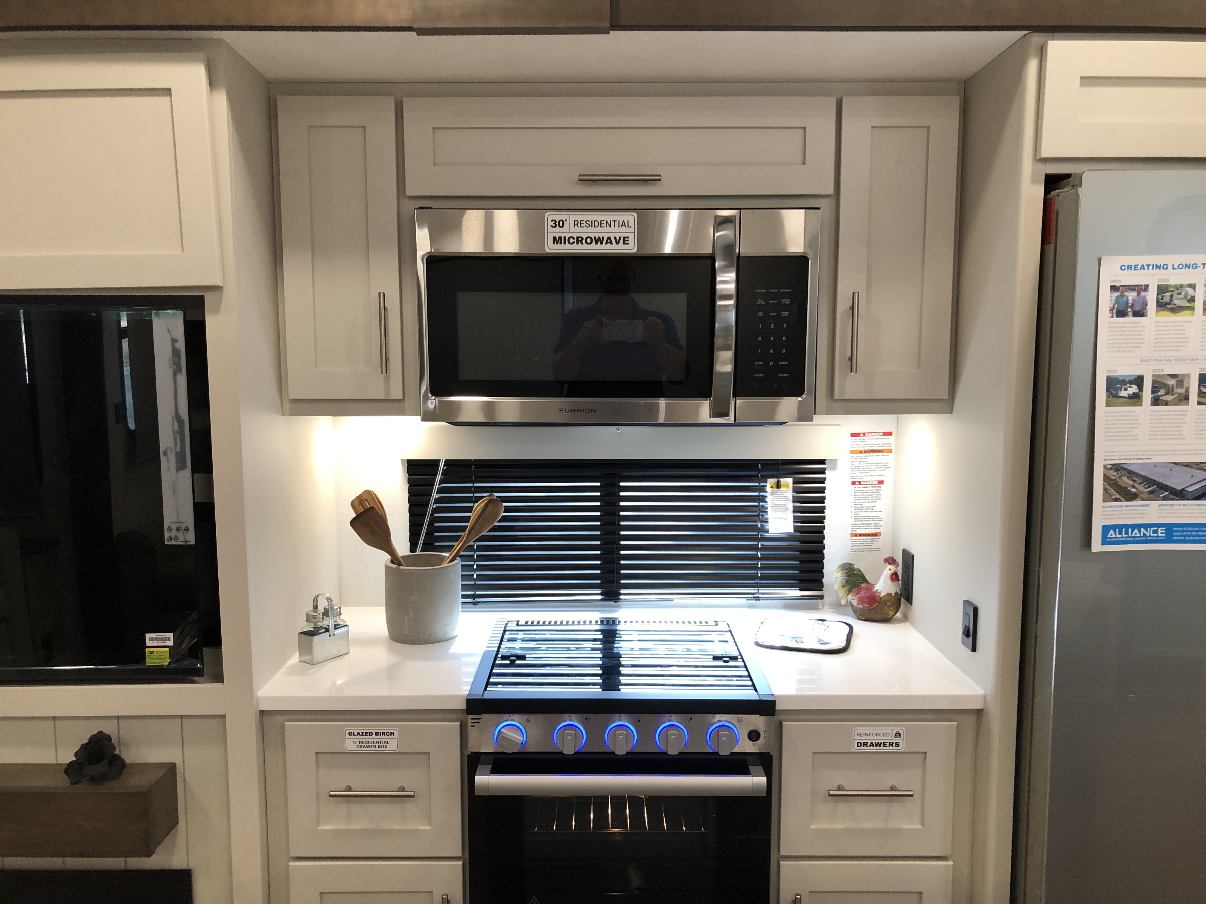 2027 Alliance Avenue All-Access 39MBR - Image 19