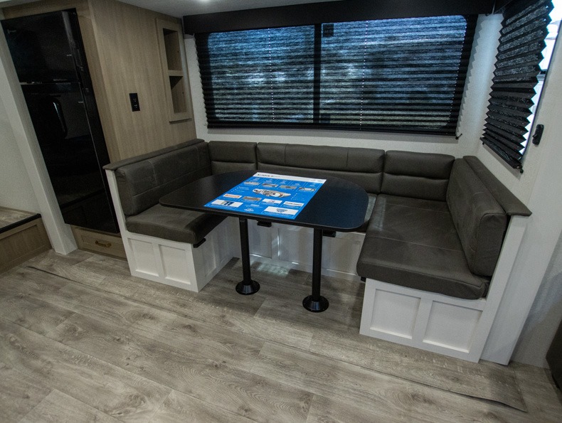 2026 Jayco Eagle SLE 28BHU - Image 7
