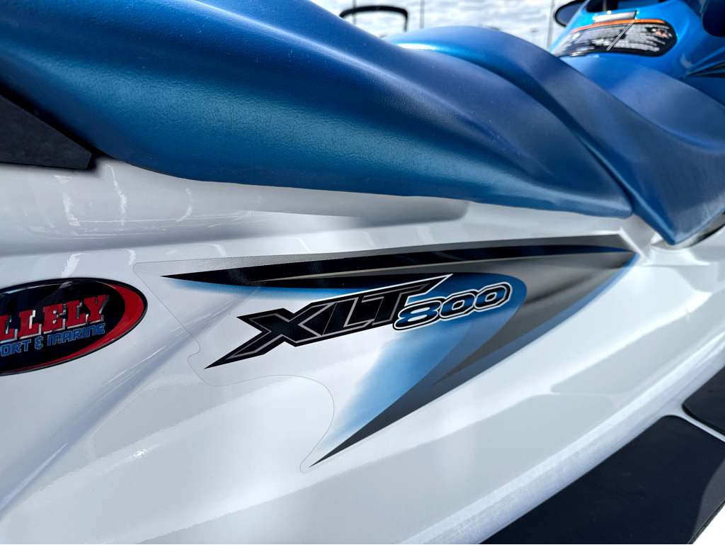 2004 Yamaha WAVE RUNNER XLT 800 - Image 7