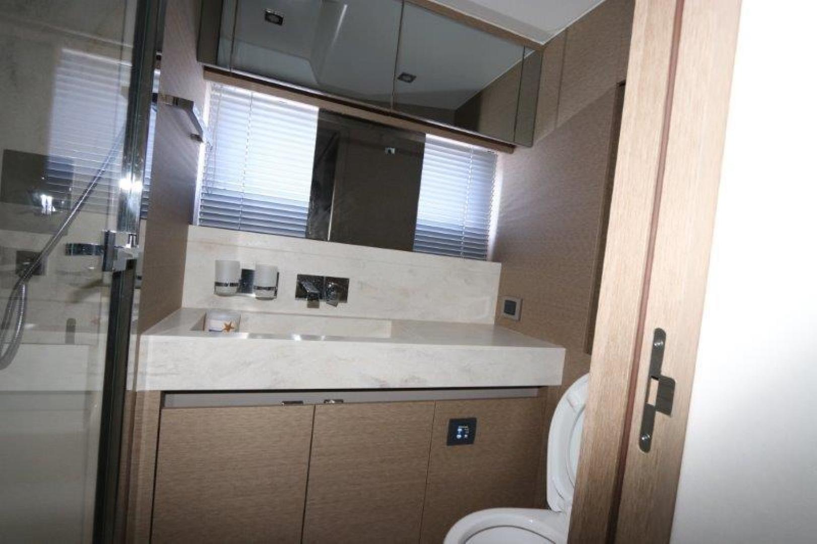 2017 Prestige Motoryacht - Image 21