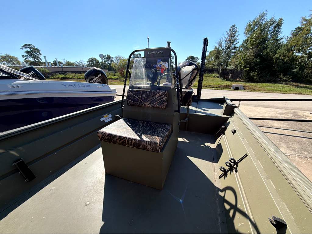 2021 LOWE ROUGHNECK 2070CC - Image 10