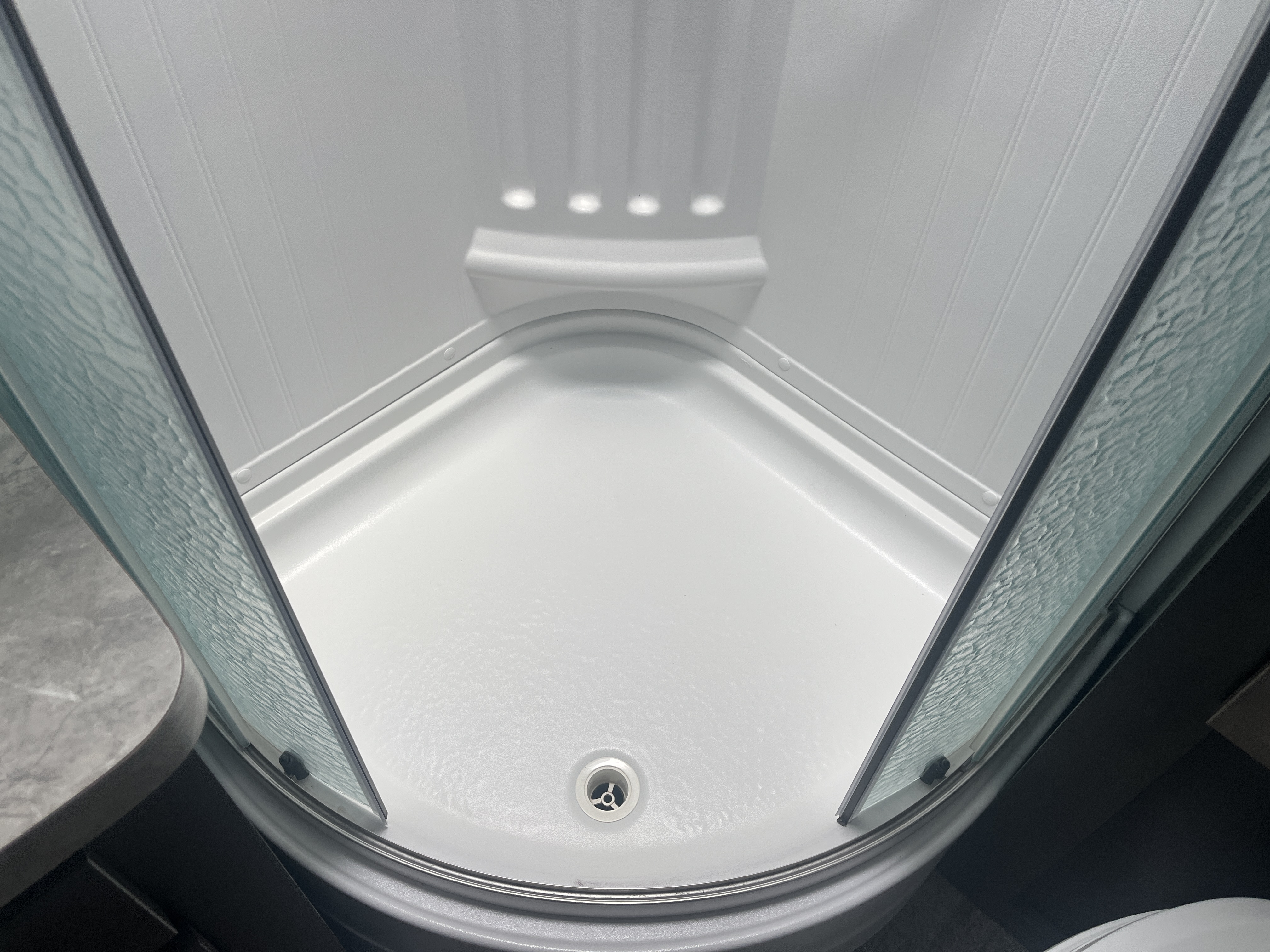 2019 FOREST RIVER ROO 233S - Image 21