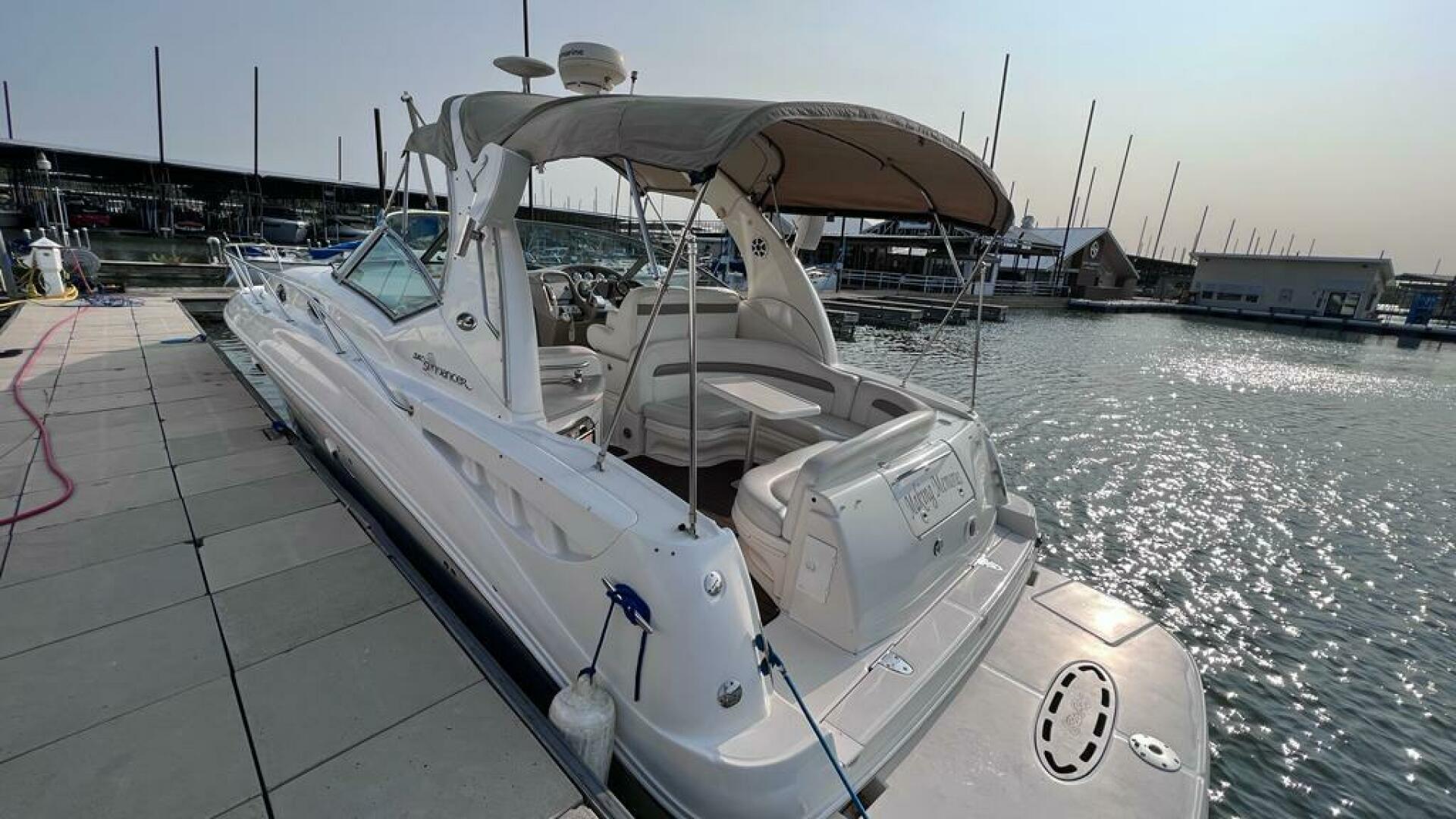 2005 Sea Ray Sundancer 320 - Image 10