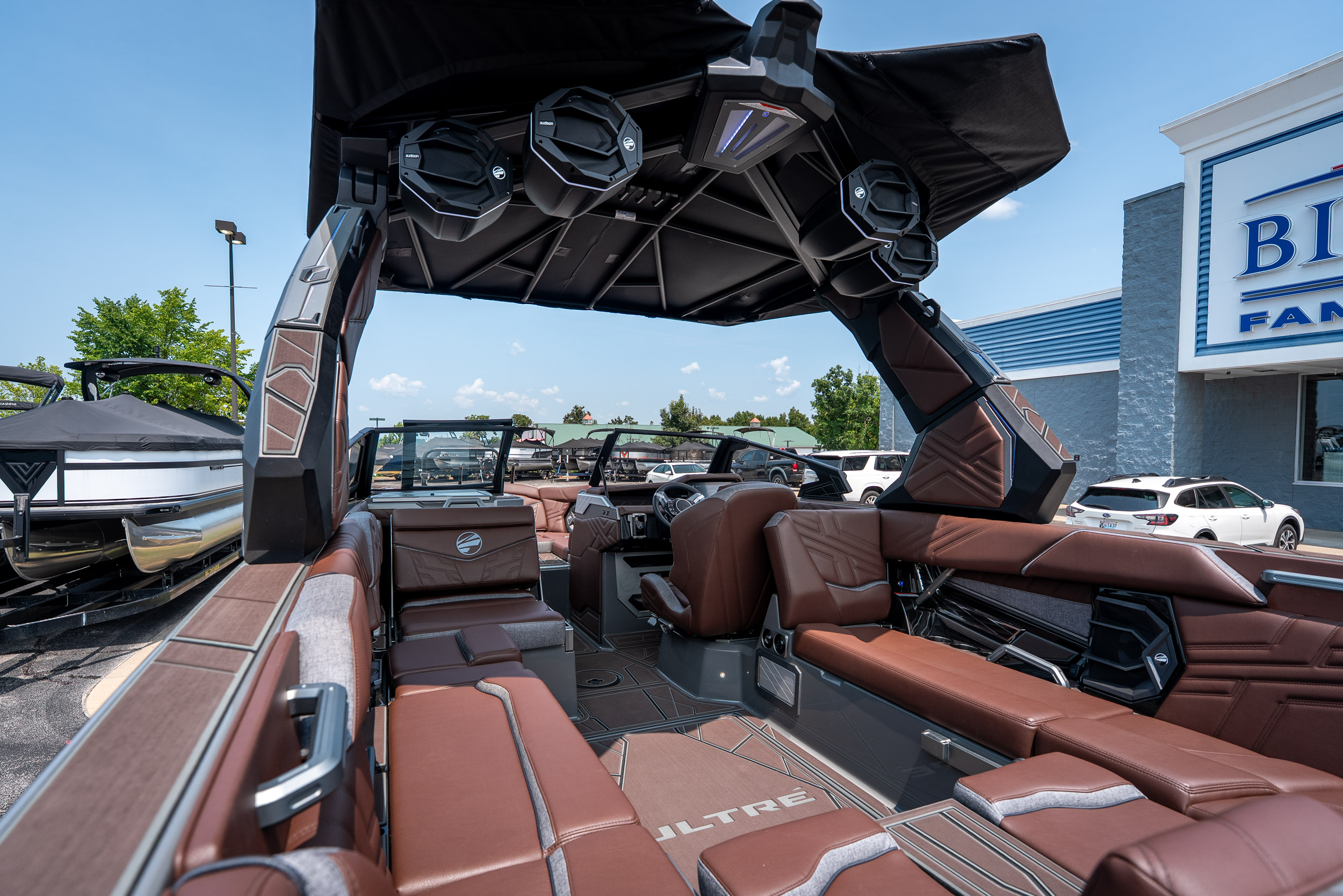 2026 Tigé Ultré 25ZX - Image 24
