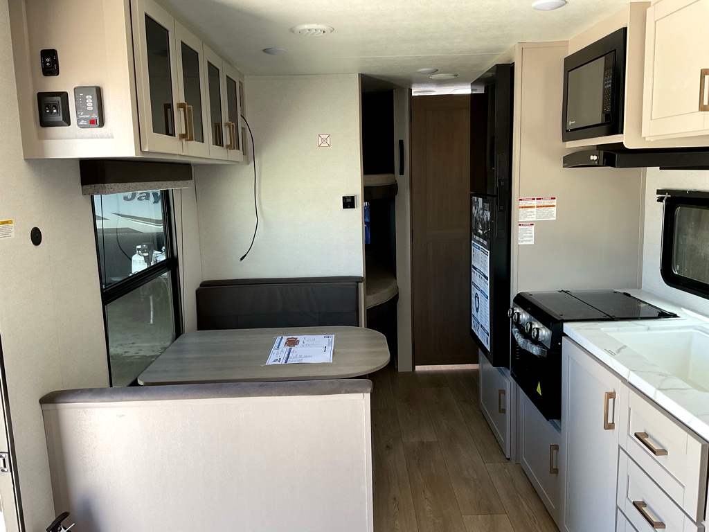 2027 JAYCO Jay Flight 260BH - Image 9