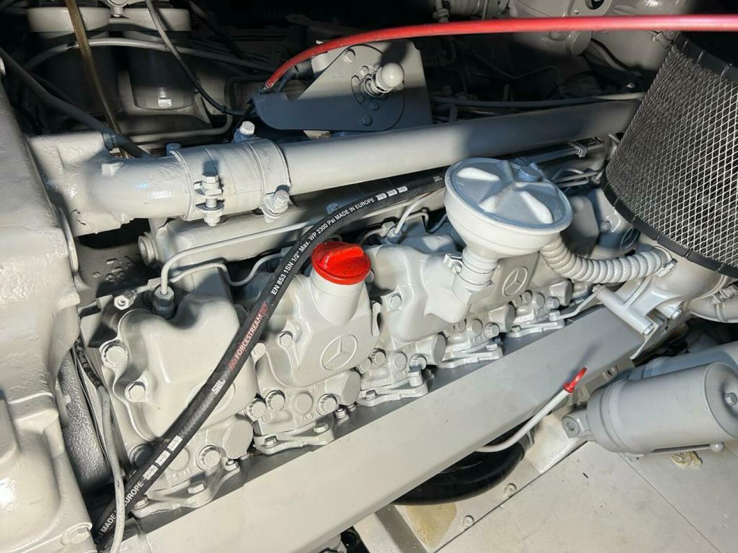 1999 Pershing 54 - Image 36