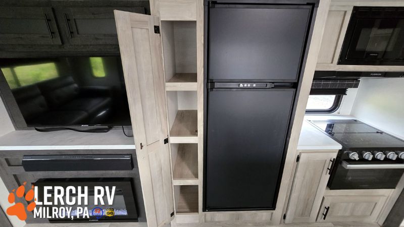 2024 KZ RV Sportsmen 303RL - Image 16