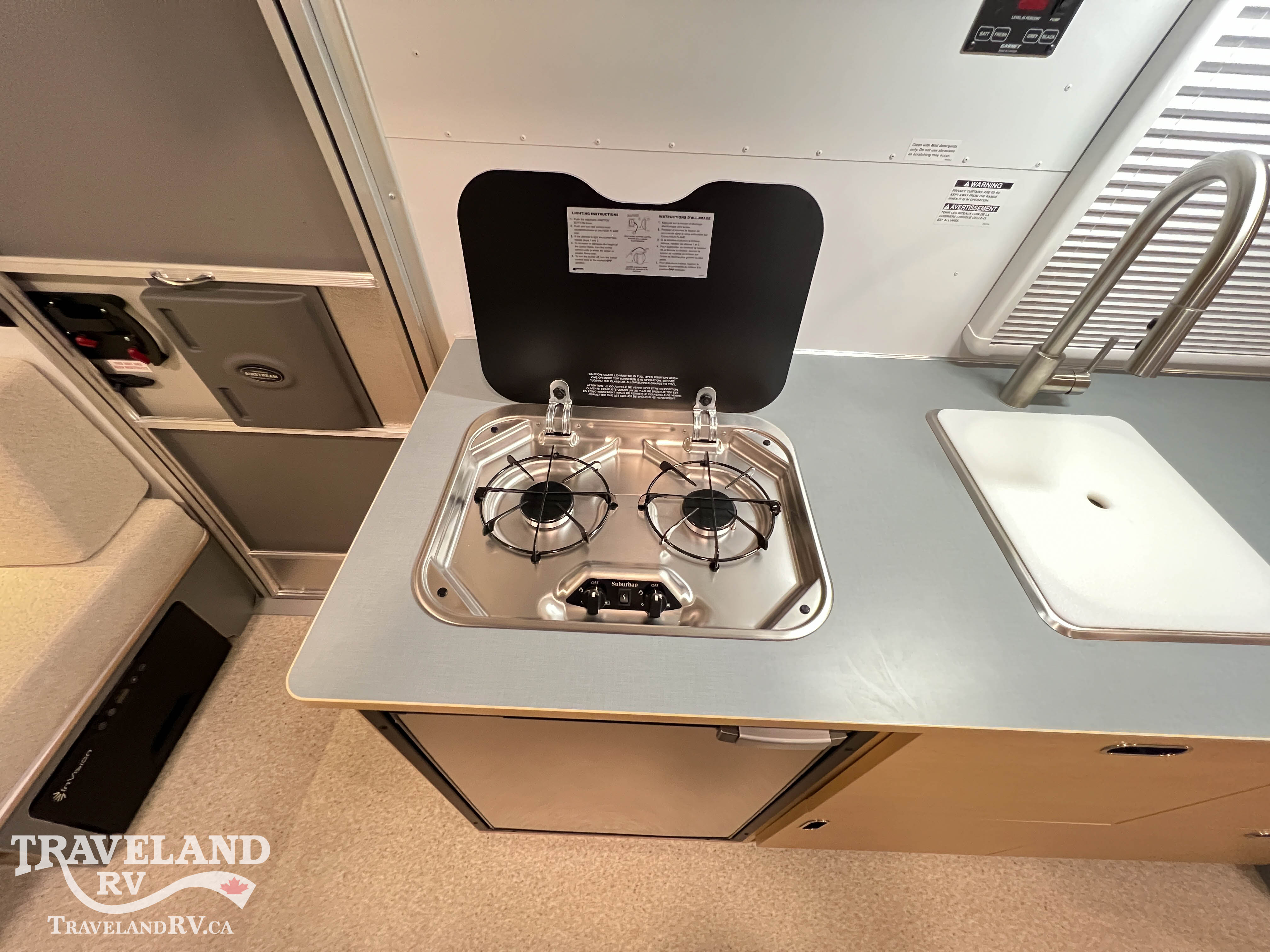 2026 AIRSTREAM 22RB WORLD TRAVELER - Image 12