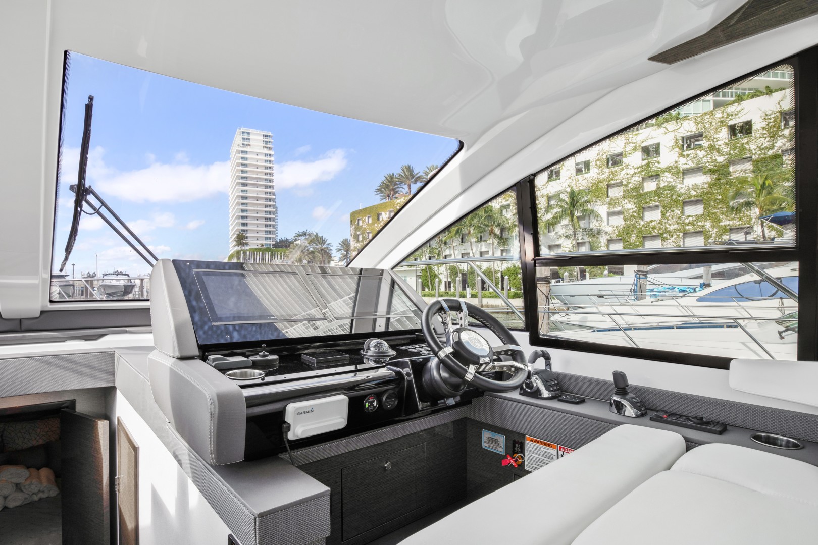 2019 Cruisers 50 Cantius - Image 26