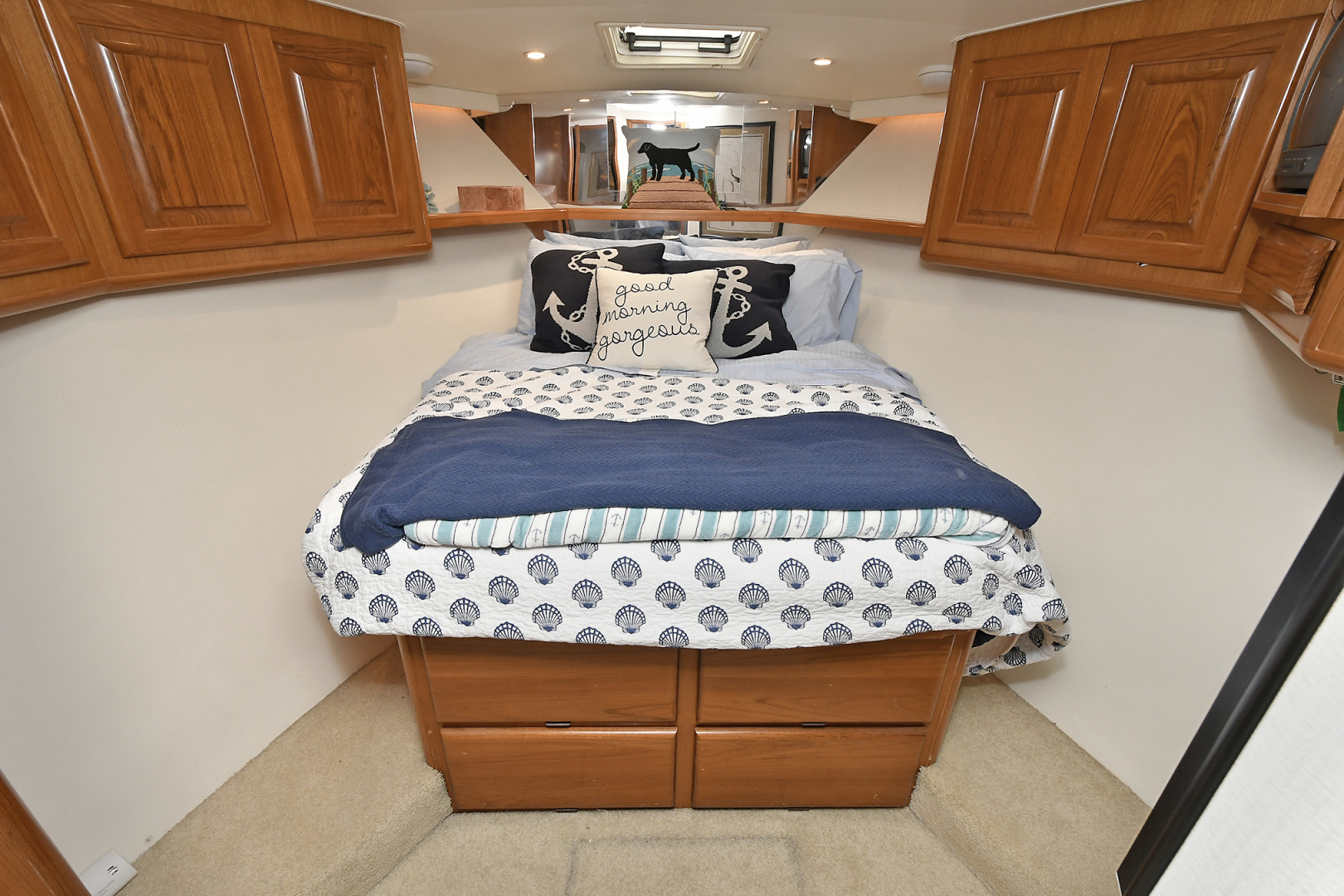 1997 Viking 47 Convertible - Image 24