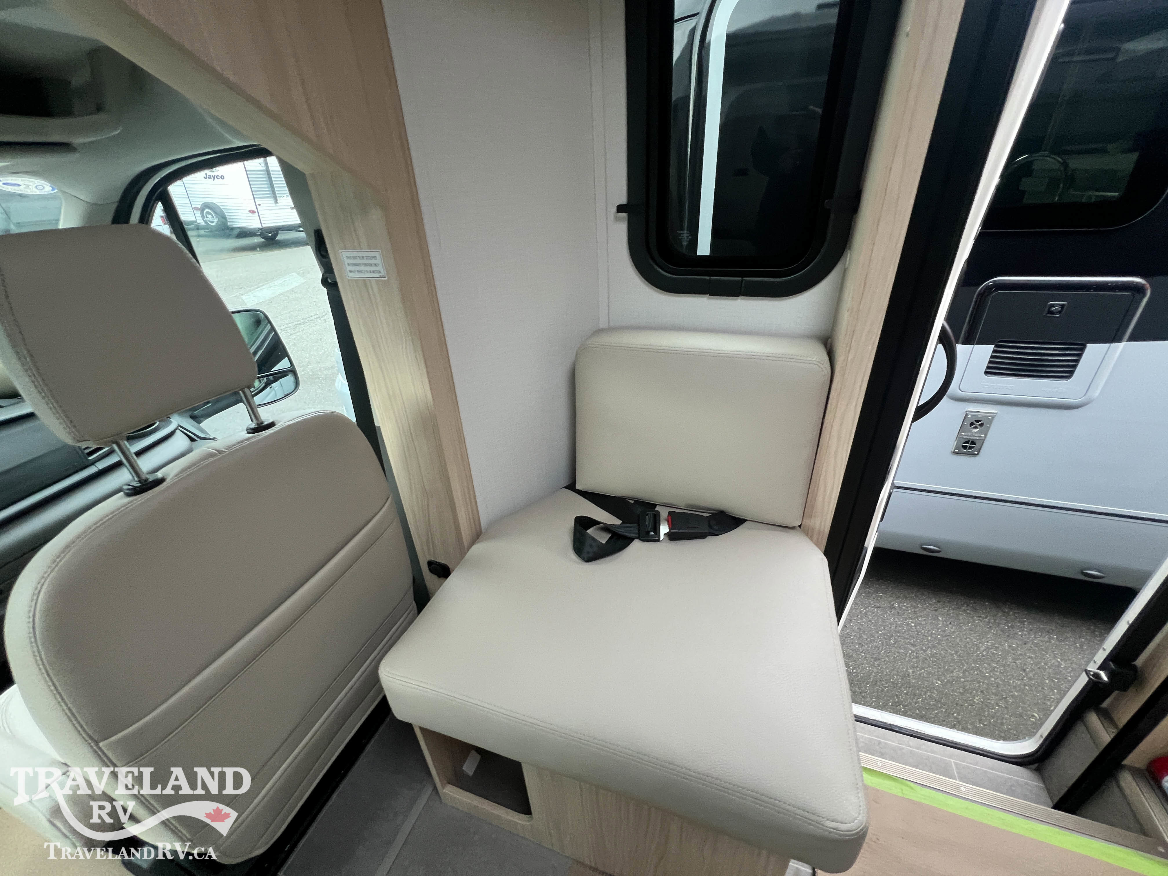 2026 Leisure Travel Wonder W24RL - Image 14