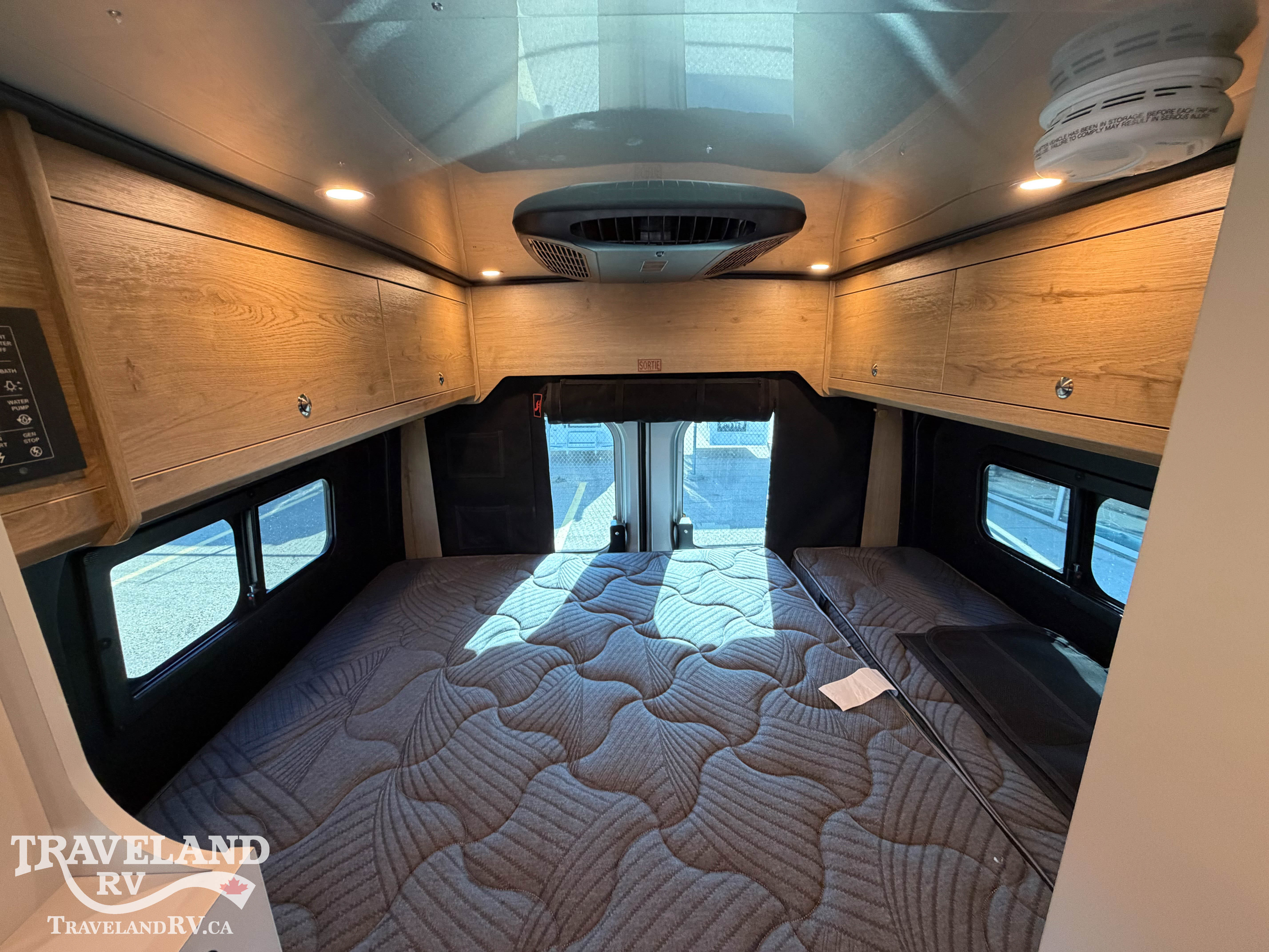 2023 Airstream Rangeline Base - Image 18