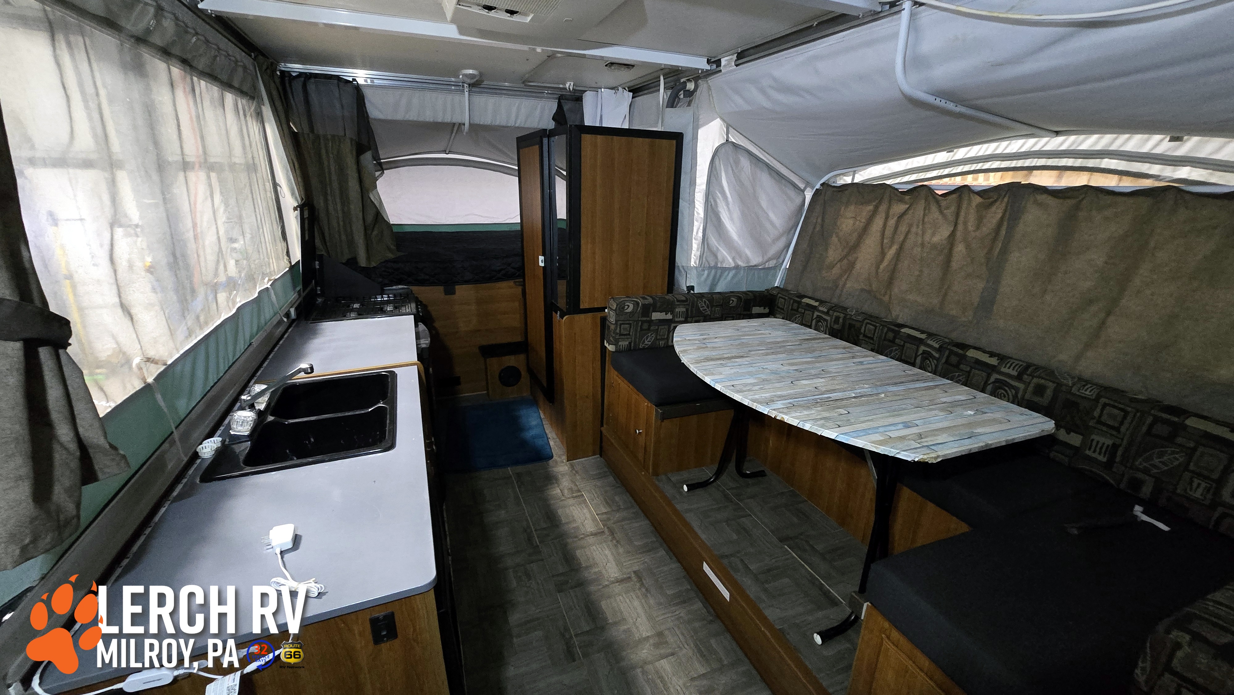 2011 Coleman Highlander Avalon - Image 6