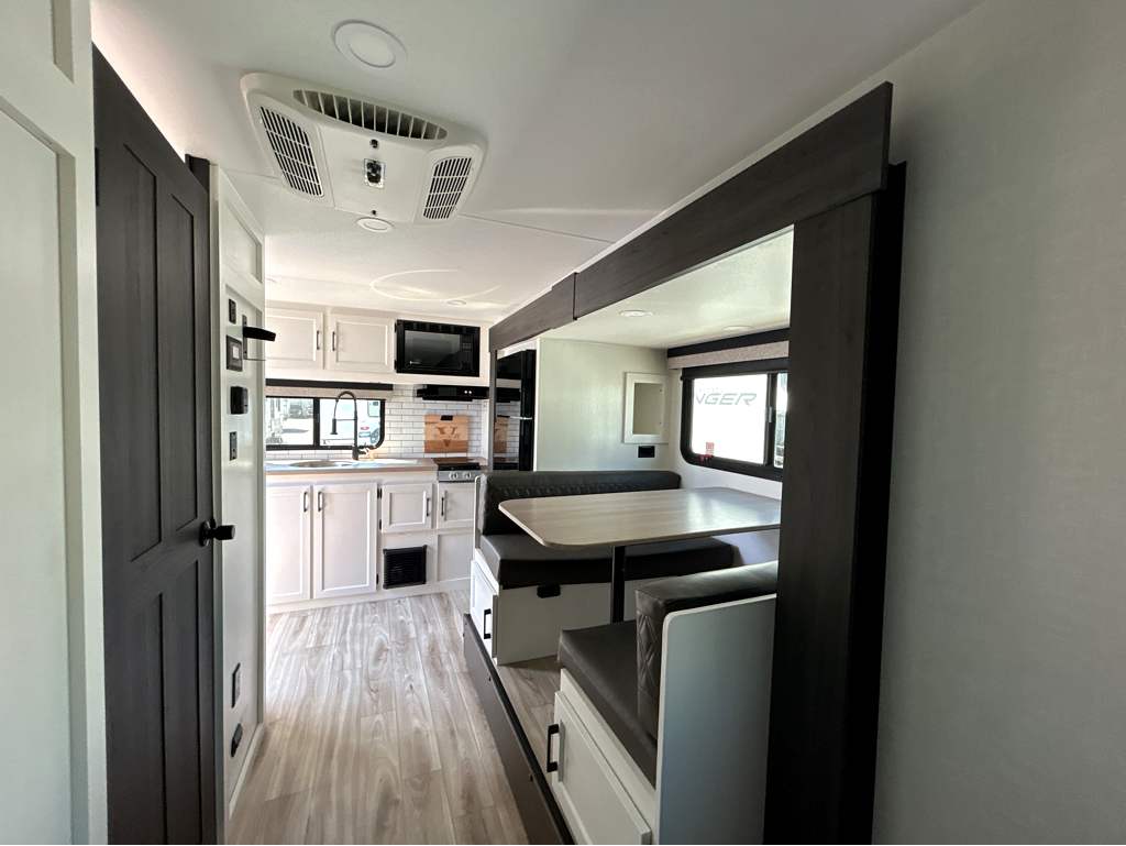 2026 VENTURE RV SPORTTREK STINGER 181VRK - Image 13