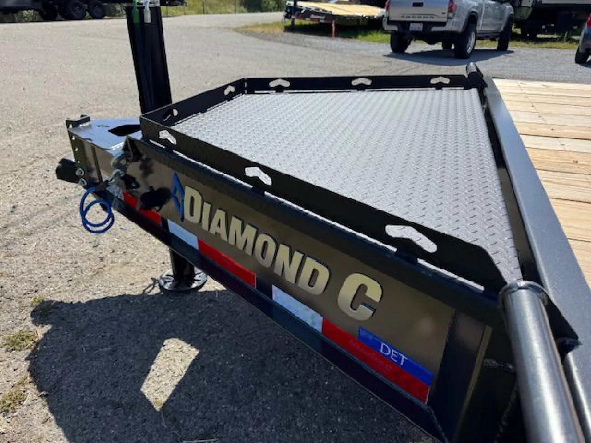 2026 DIAMOND C TRAILERS DIAMOND C DET 207 L24X102 14K - Image 10
