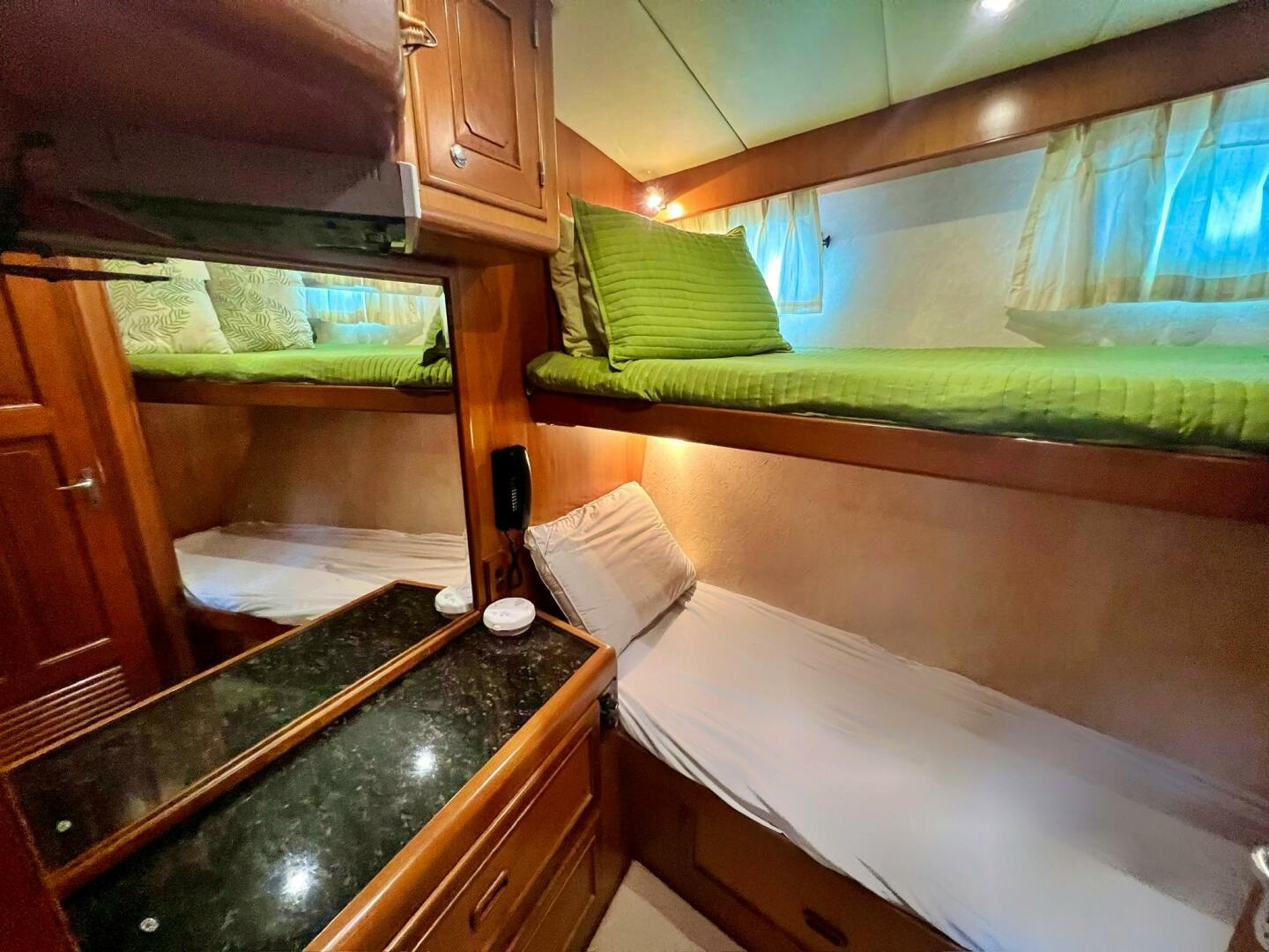 2000 Grand Alaskan 60 Pilothouse - Image 11
