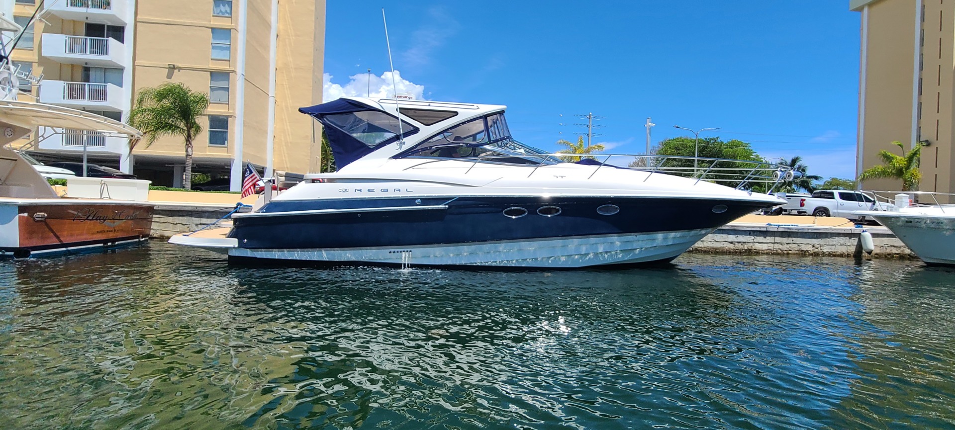 2007 Regal 4460 Commodore - Image 1