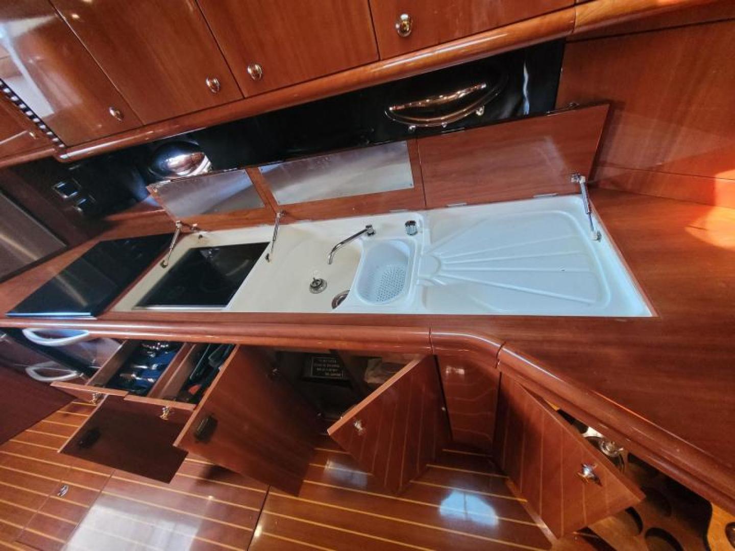 1999 Sunseeker Predator 58 - Image 12
