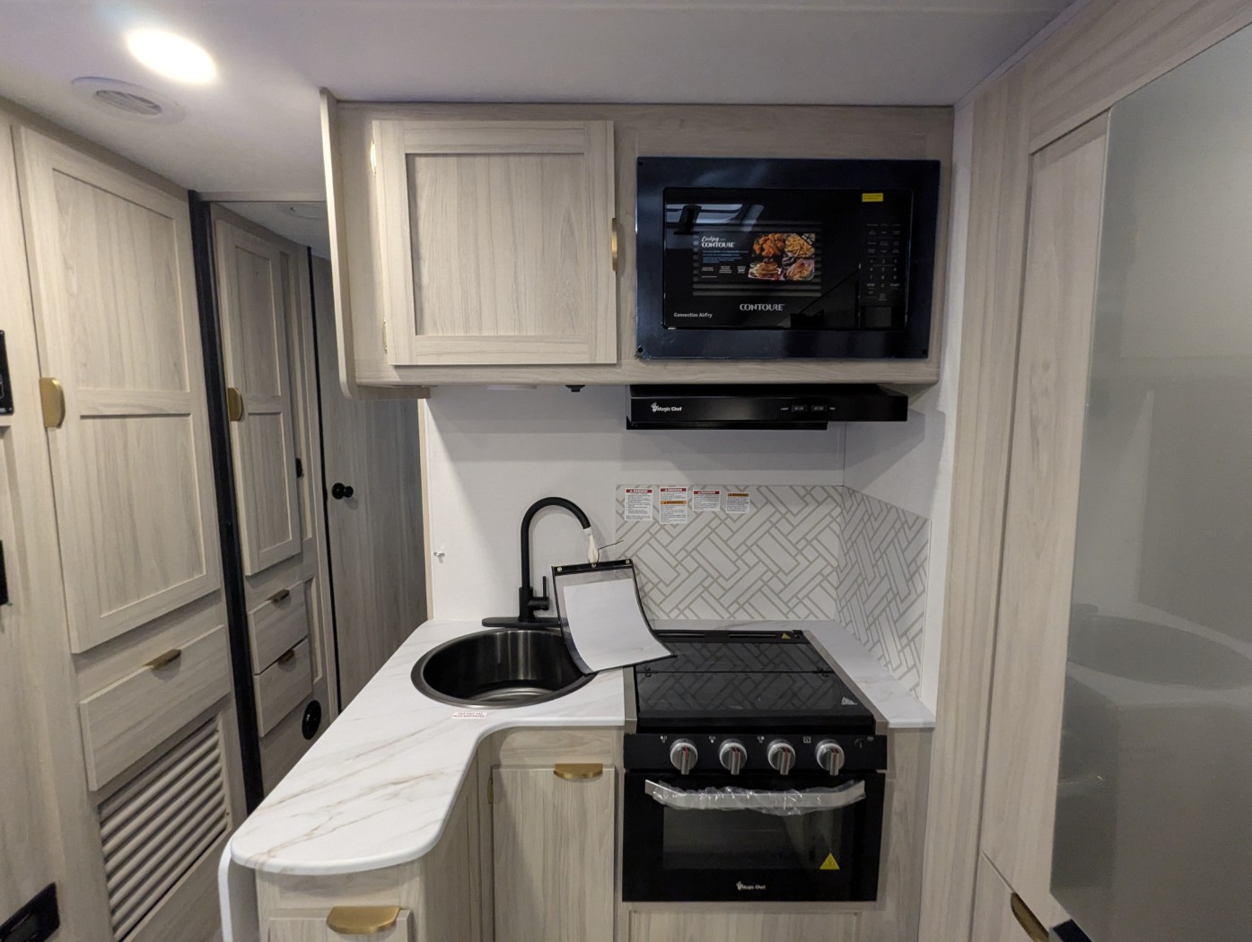 2027 Coachmen Cross Trail 26XG - Image 23