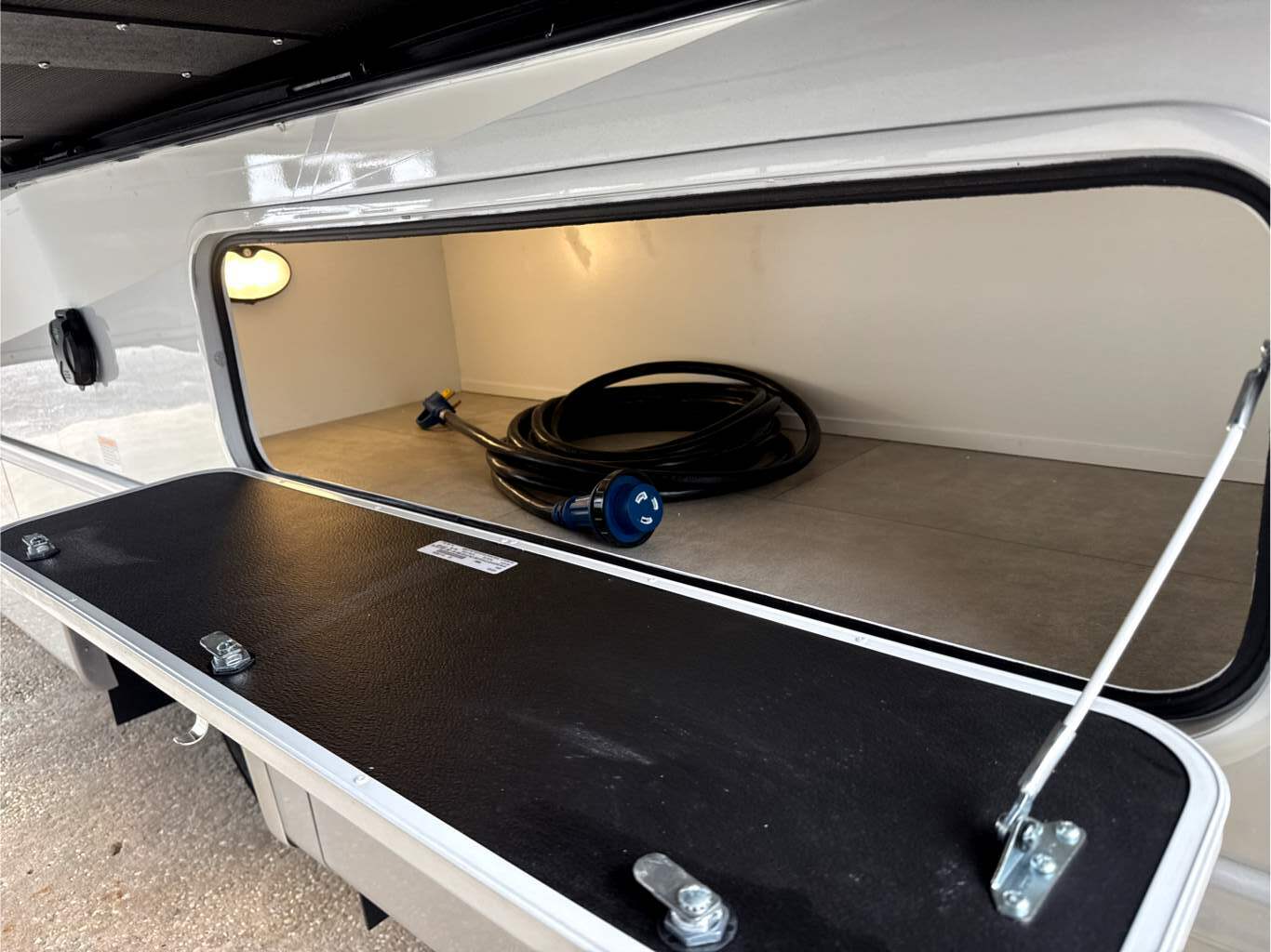 2027 JAYCO MELBOURNE PRESTIGE 25LP - Image 8