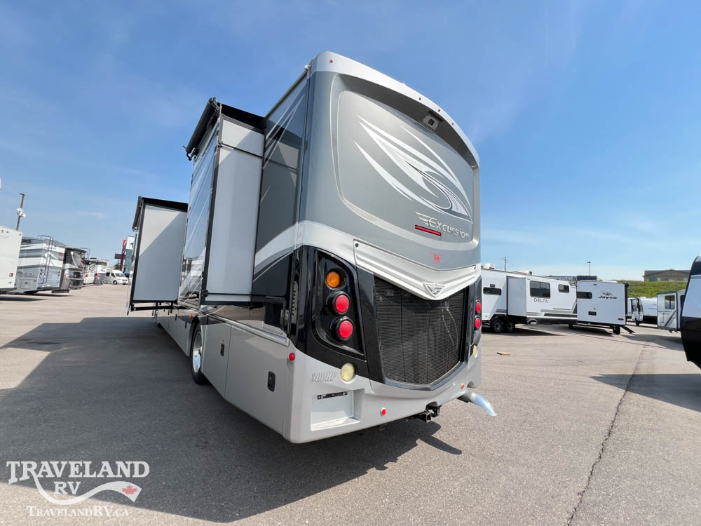 2015 Fleetwood Excursion 35B - Image 8