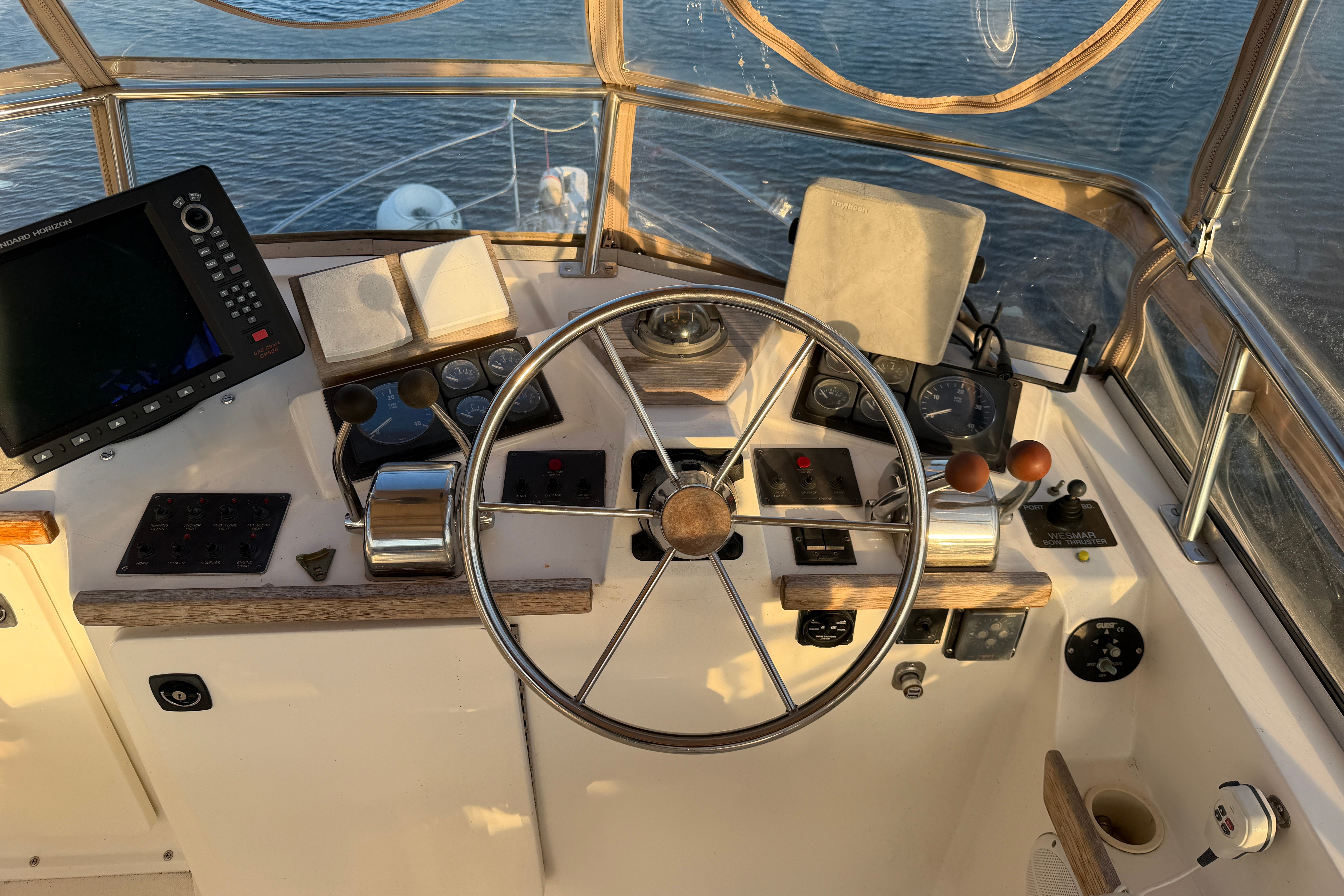 1998 Sabreline 36 AFT CABIN - Image 25