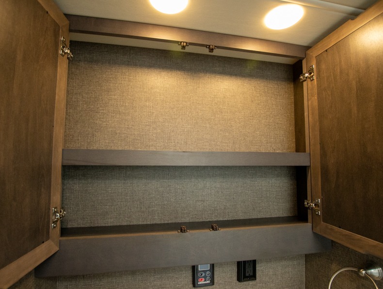 2022 Thor Motor Coach Palazzo 37.4 - Image 21