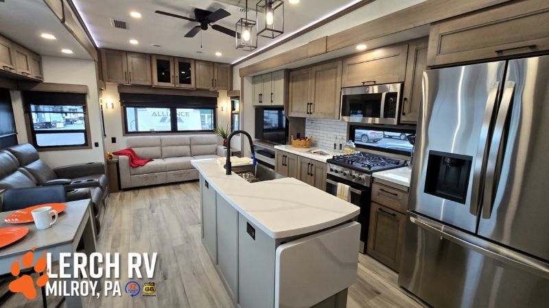 2026 KZ RV Durango Gold G384MSQ - Image 18