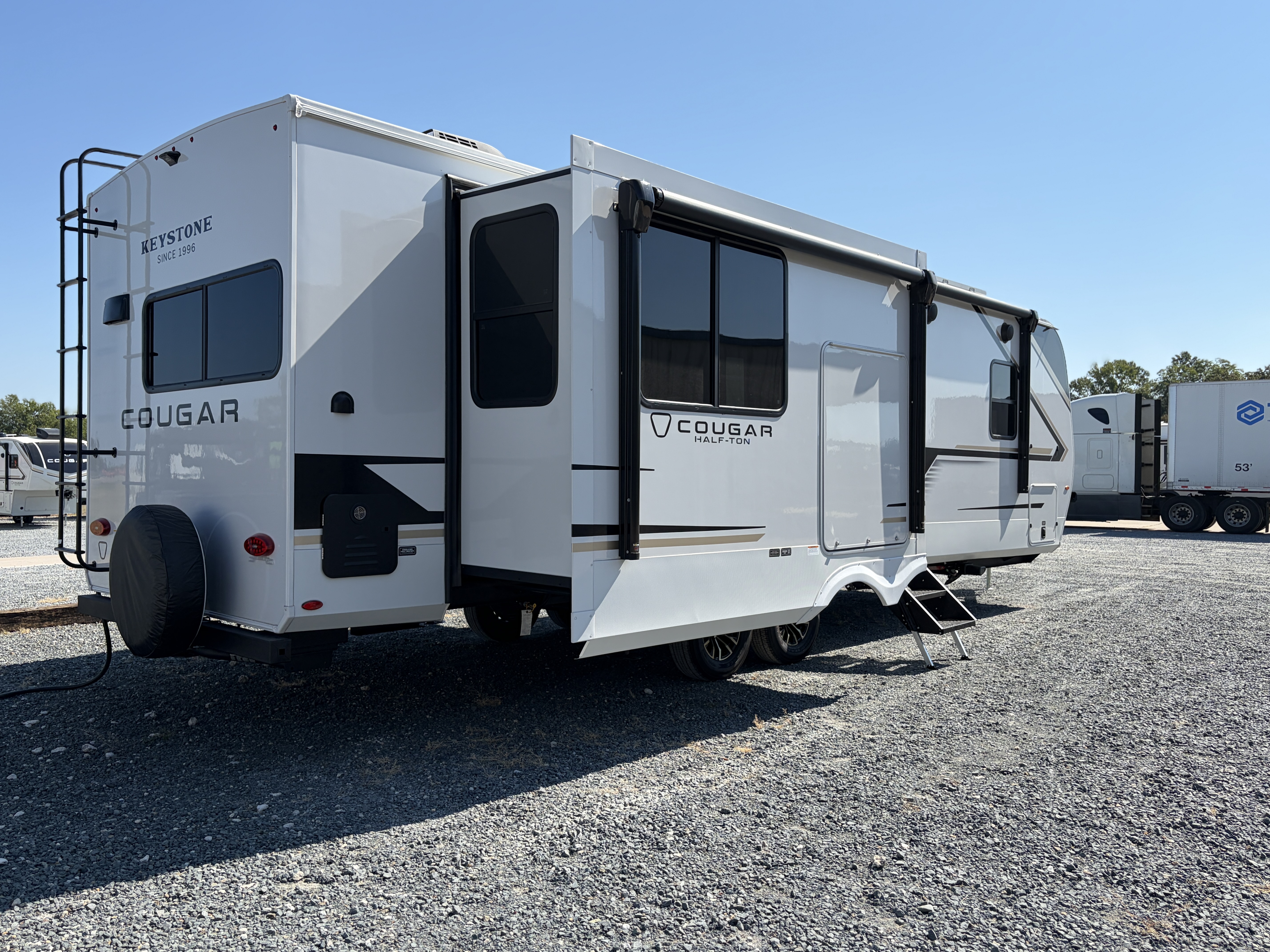 2027 Keystone COUGAR HALF-TON 29RKE - Image 7
