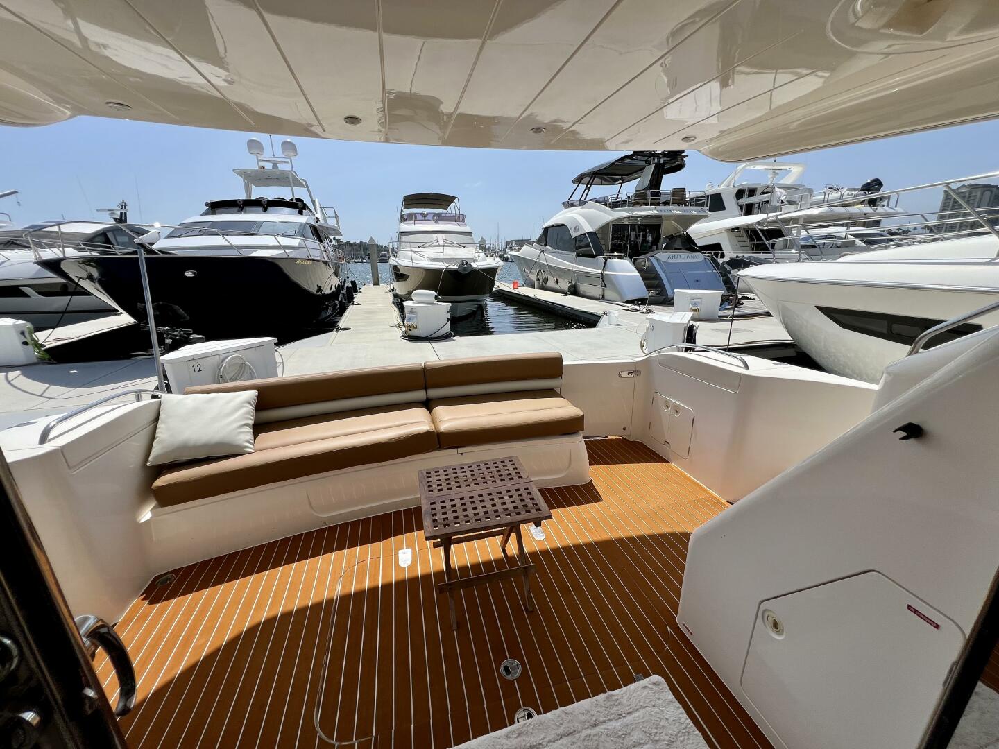 2000 Viking Princess 52 Flybridge - Image 18