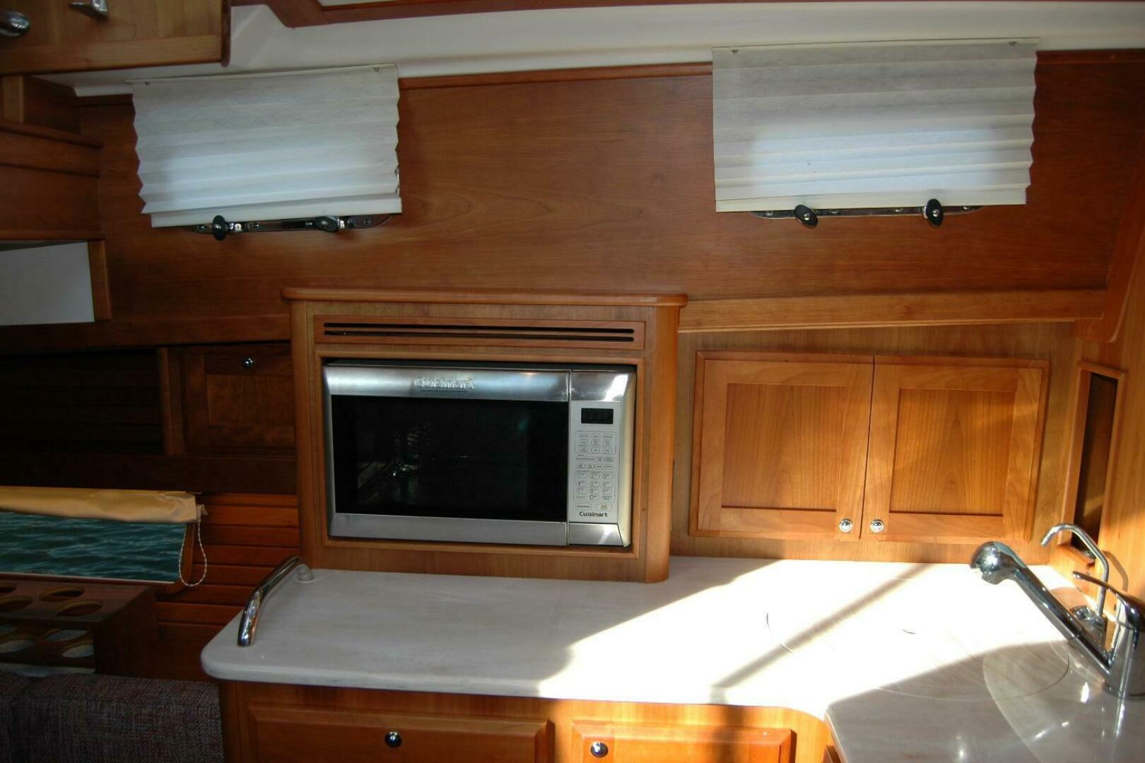 2019 Sabre 38 Salon Express - Image 90