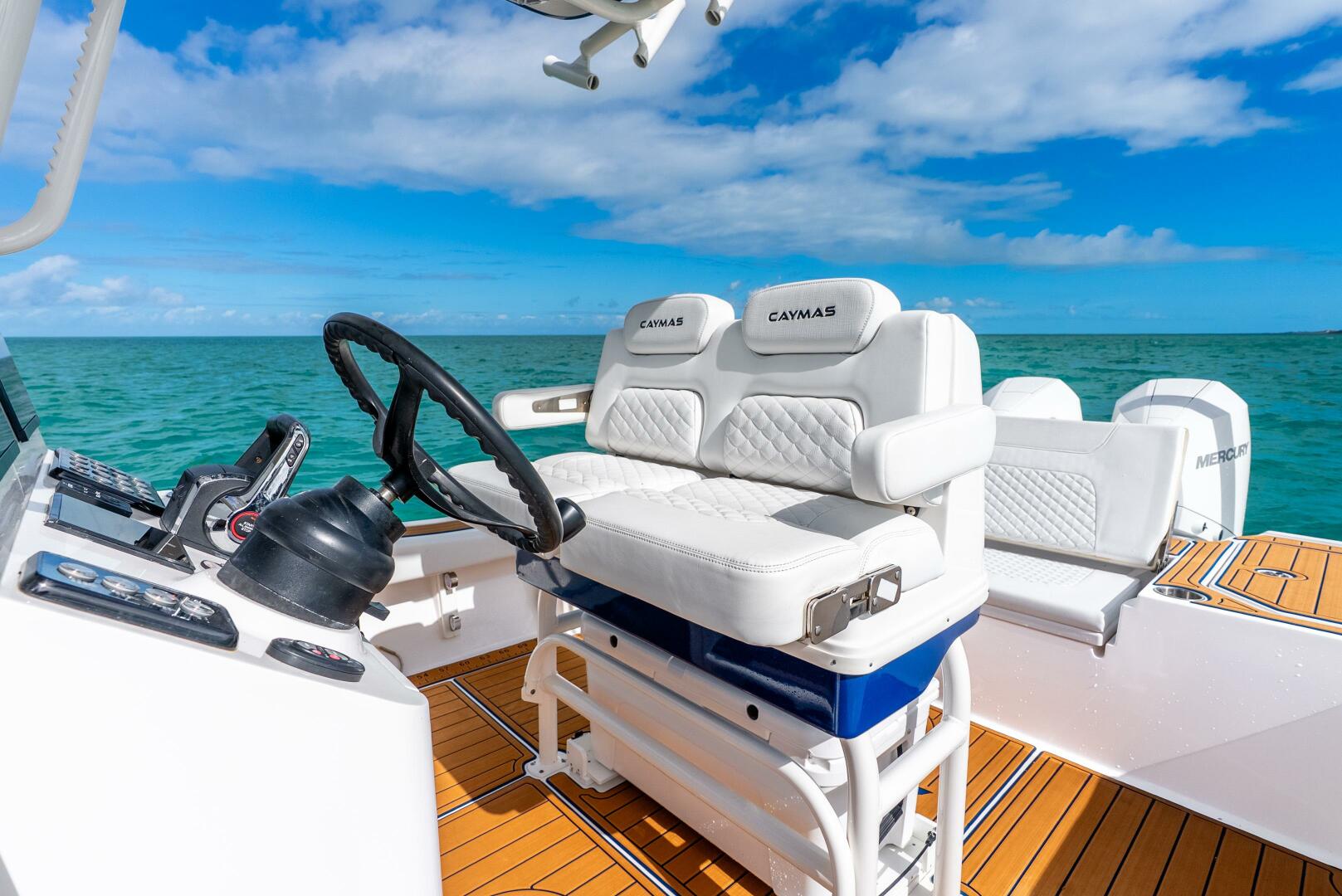 2024 Caymas Hybrid Boat 281 HB - Image 23