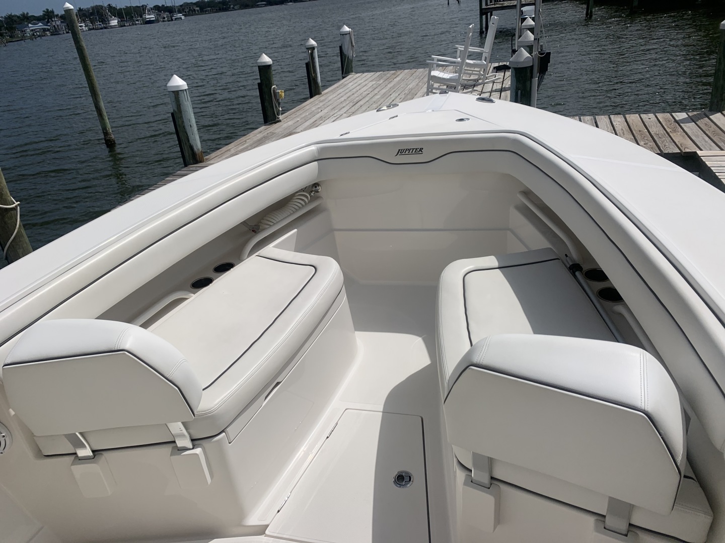 2018 Jupiter 30 HFS - Image 10