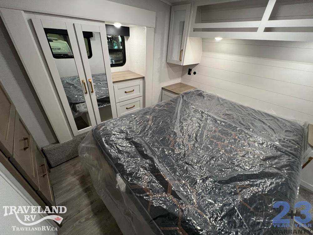 2027 Jayco Eagle SLE Fifth Wheel 24MLE - Image 17