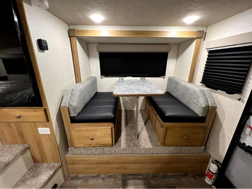 2027 Westland RV Travelaire 83SL