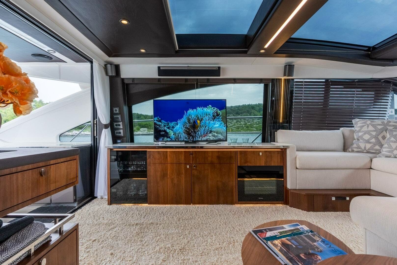 2019 Fairline - Image 14