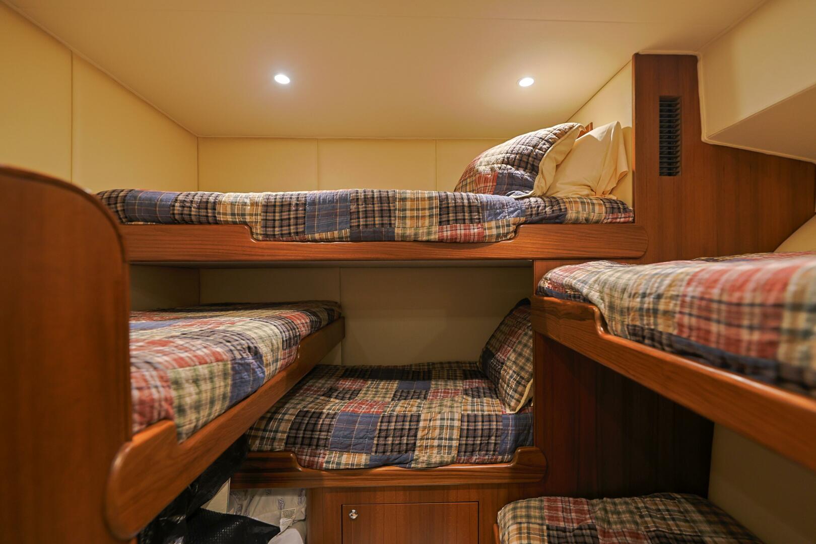 2014 Blackwell 62 Convertible - Image 15