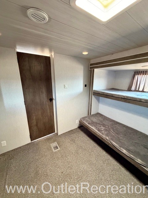 2022 Forest River Salem 31KQBTS - Image 25
