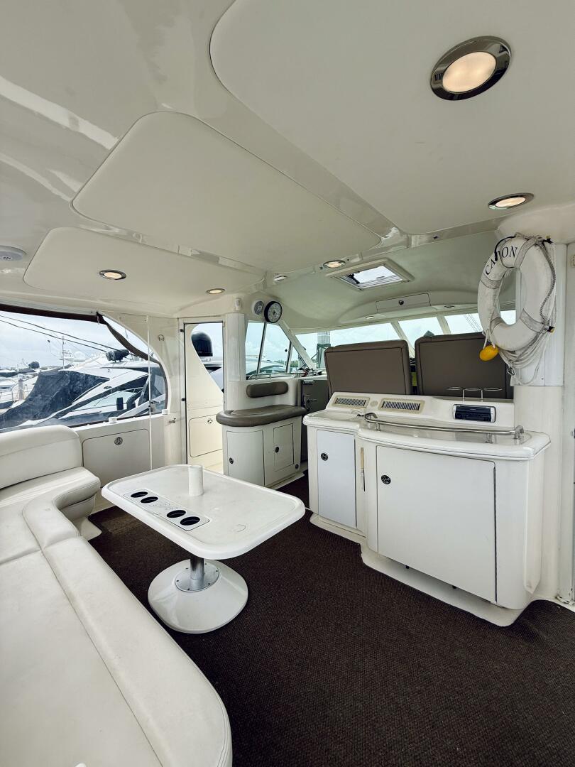 2003 Sea Ray 480 Motor Yacht - Image 14