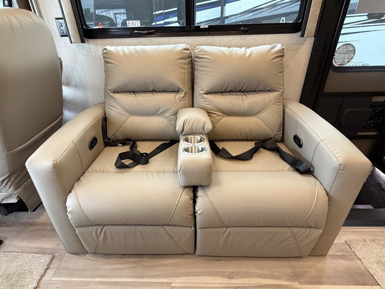 2026 TIFFIN ALLEGRO 29 NA - Image 22