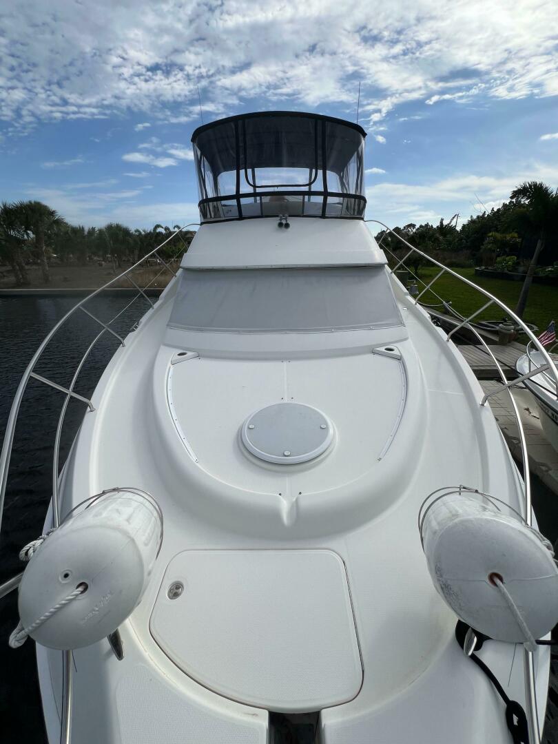 2002 Silverton 39 Motor Yacht - Image 8