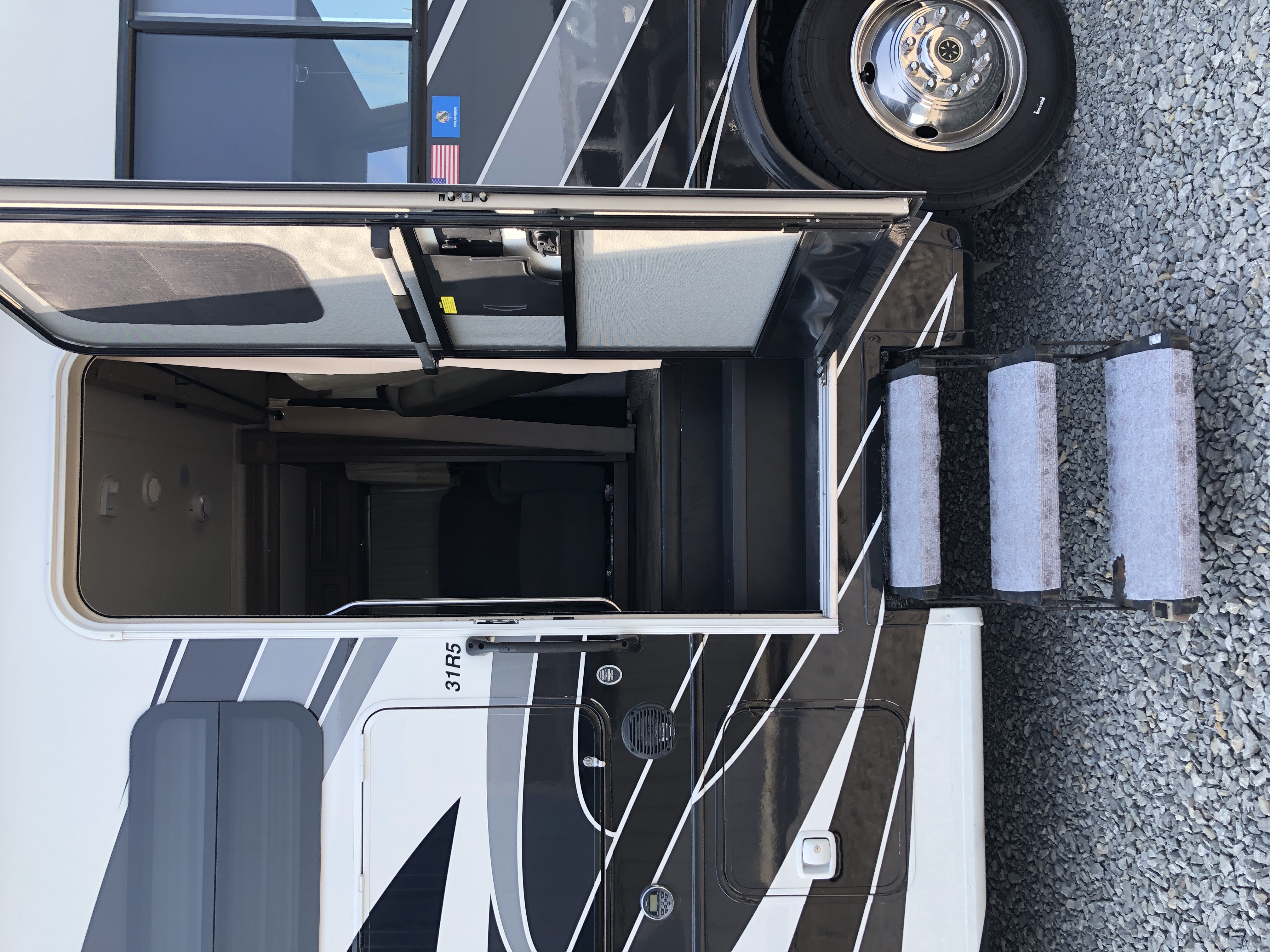 2019 Forest River GEORGETOWN GT5 31R - Image 9