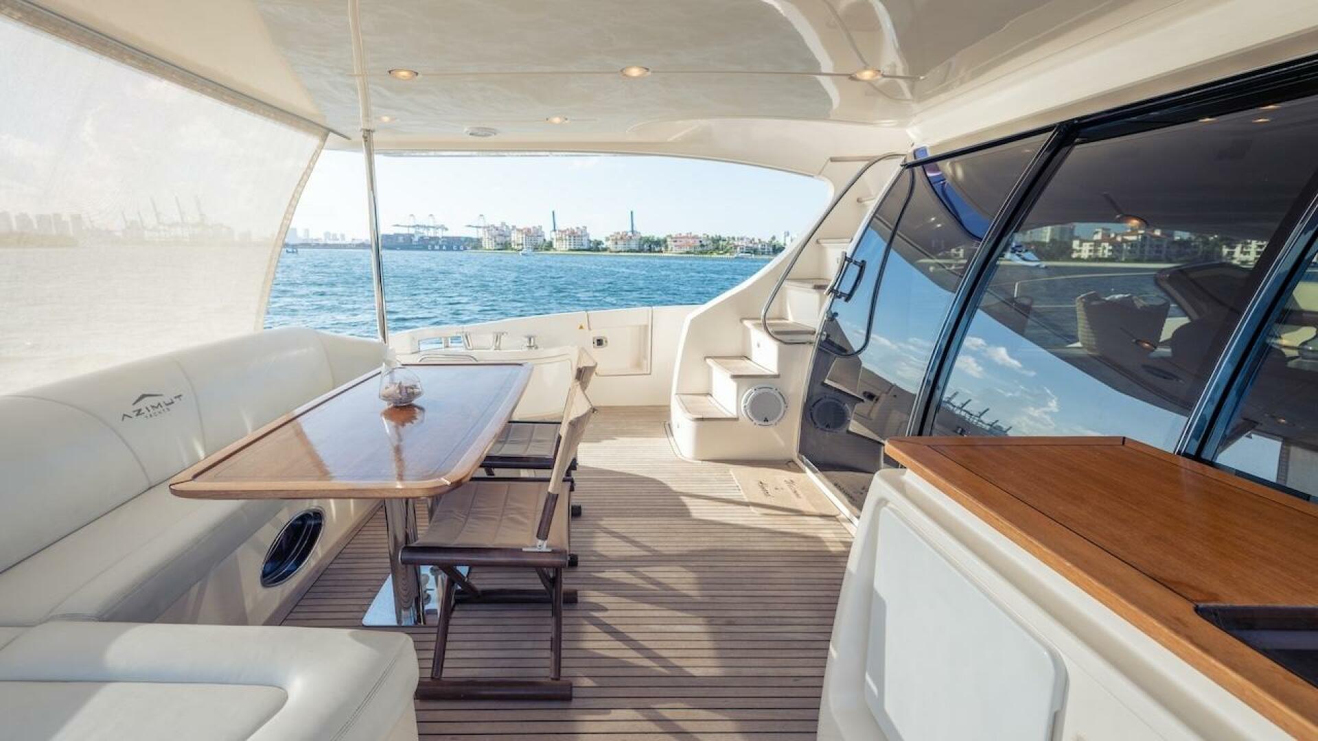 2012 Azimut Evolution - Image 32
