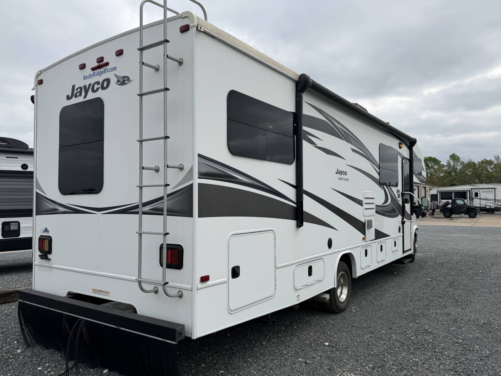 2019 Jayco Greyhawk 31F - Image 7