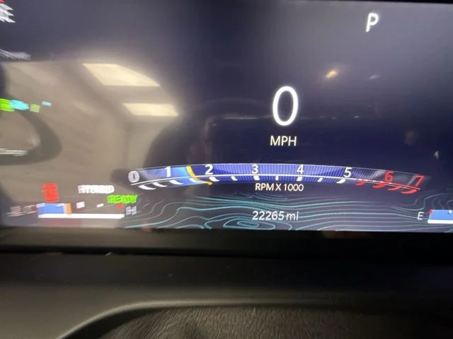 2024 Jeep Grand-Cherokee-L Laredo Altitude 4x4 - Image 15