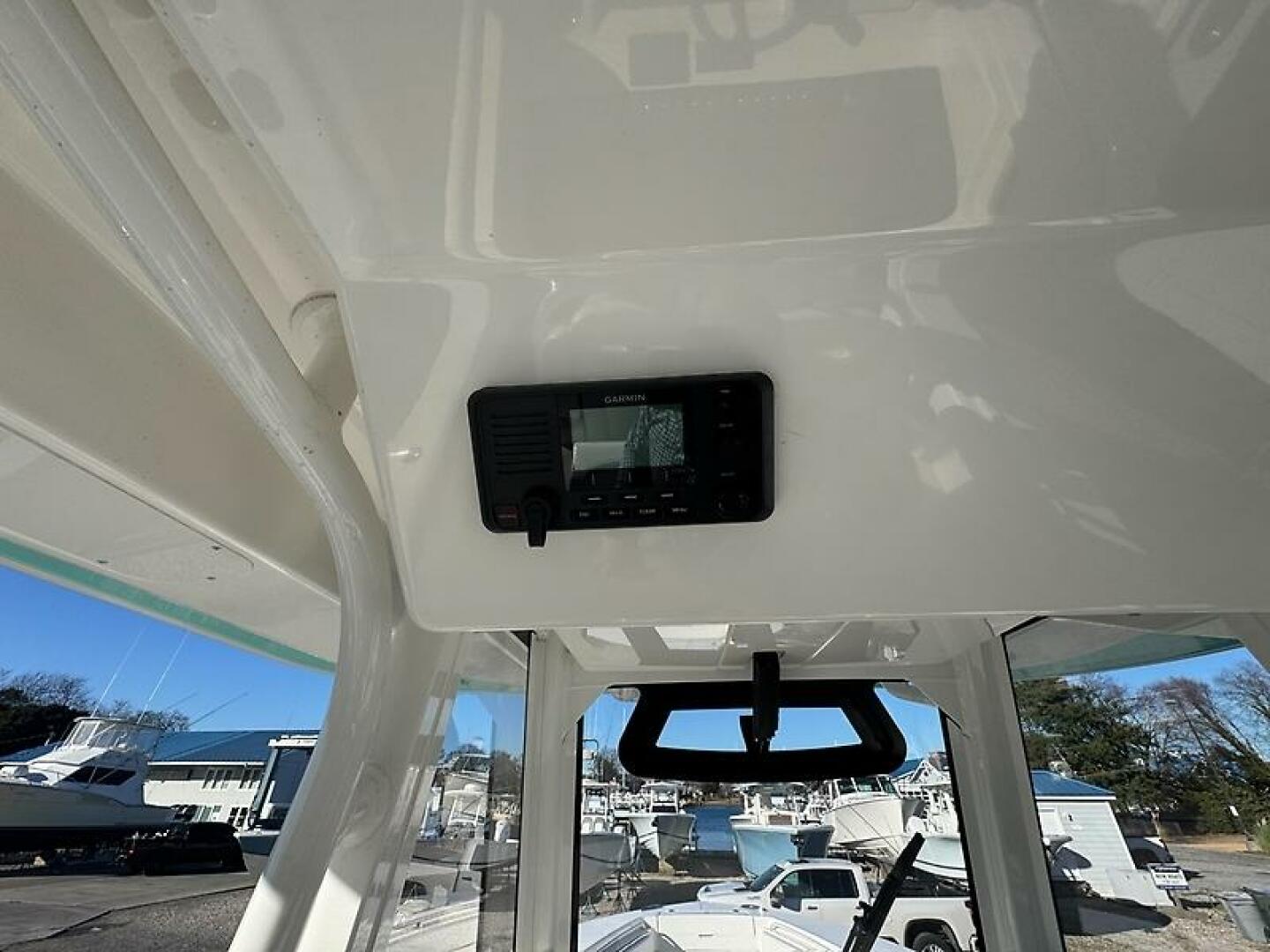 2022 Regulator 31 FS - Image 25
