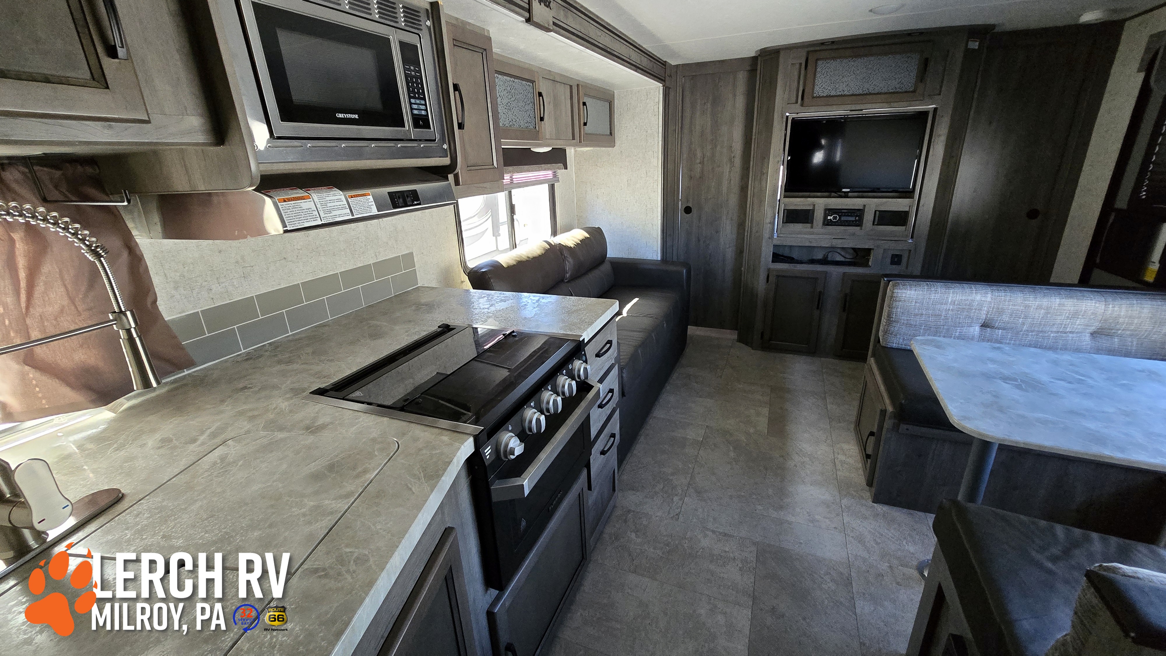 2019 FOREST RIVER APEX 300BHS - Image 20
