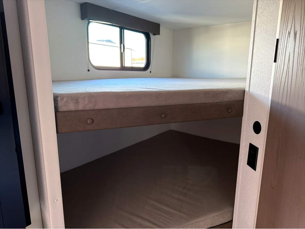2026 GRAND DESIGN TRANSCEND 161BH - Image 23