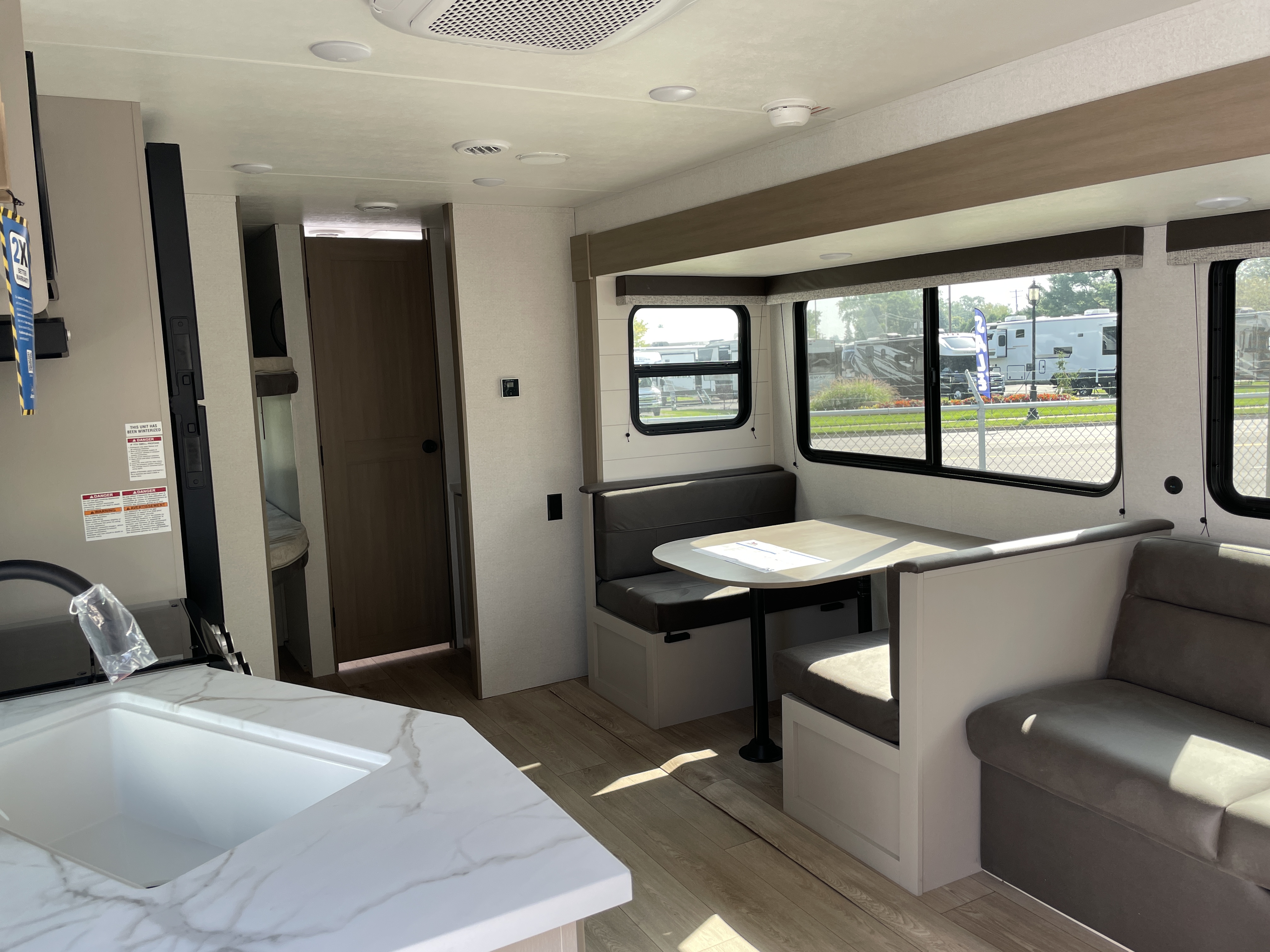 2027 Jayco Jay Flight 261BHS - Image 7
