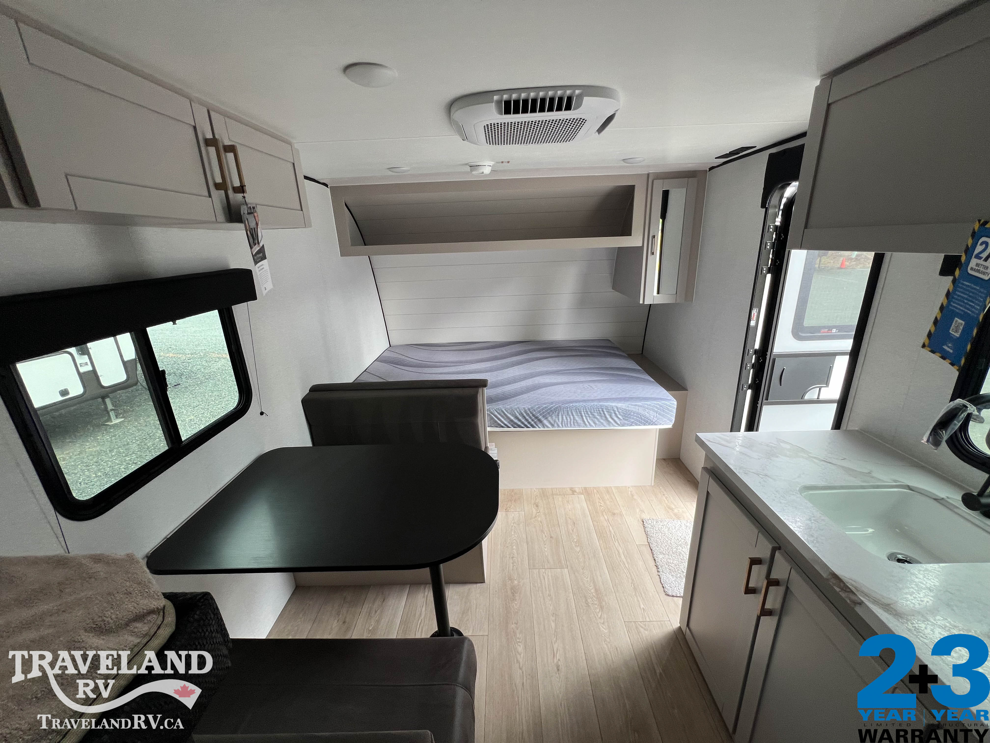 2027 Jayco Jay Feather Air SL 17BHSL - Image 4
